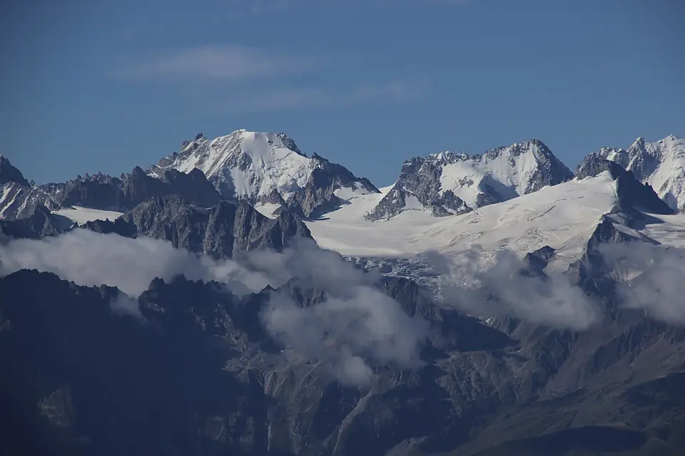 Aiguille d'Argentière, Plateau du Trient and Aiguille du Chardonnet (20482461056)