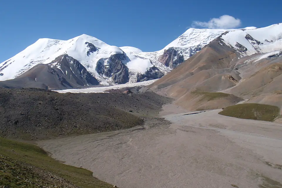 Mt Amnye Machen - panoramio
