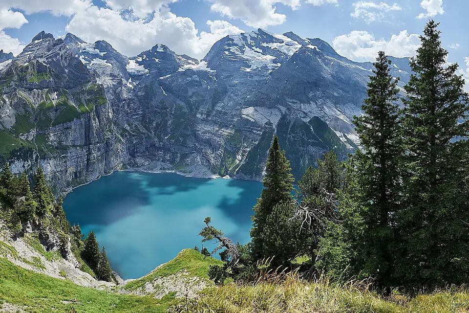 20190725 Oeschinensee-Panorama, Kandersteg (06540-42 stitch)