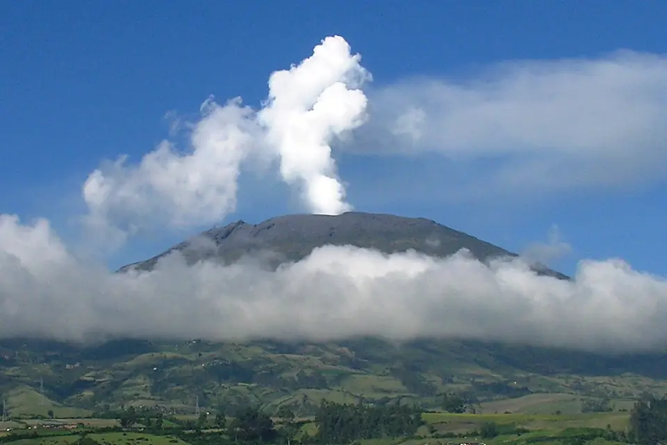 Volcán Galeras (cropped)