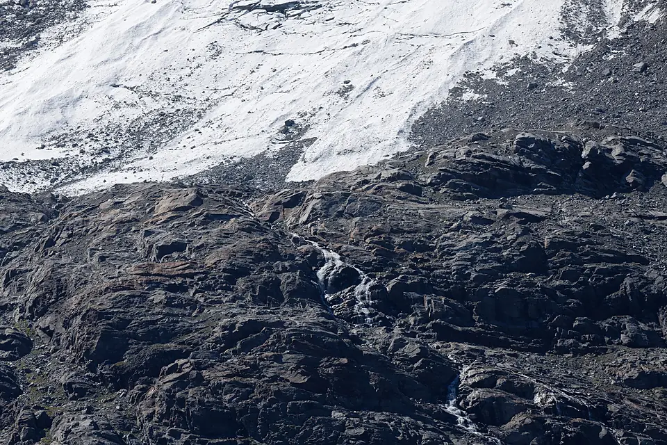 Glacier tongue Gran Paradiso from Valnontey 20190913 t123237