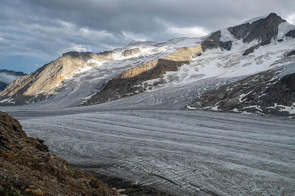 Fiescherglacier, Wannenhorn and Grünhorn seen from Finsteraarhorn Hut