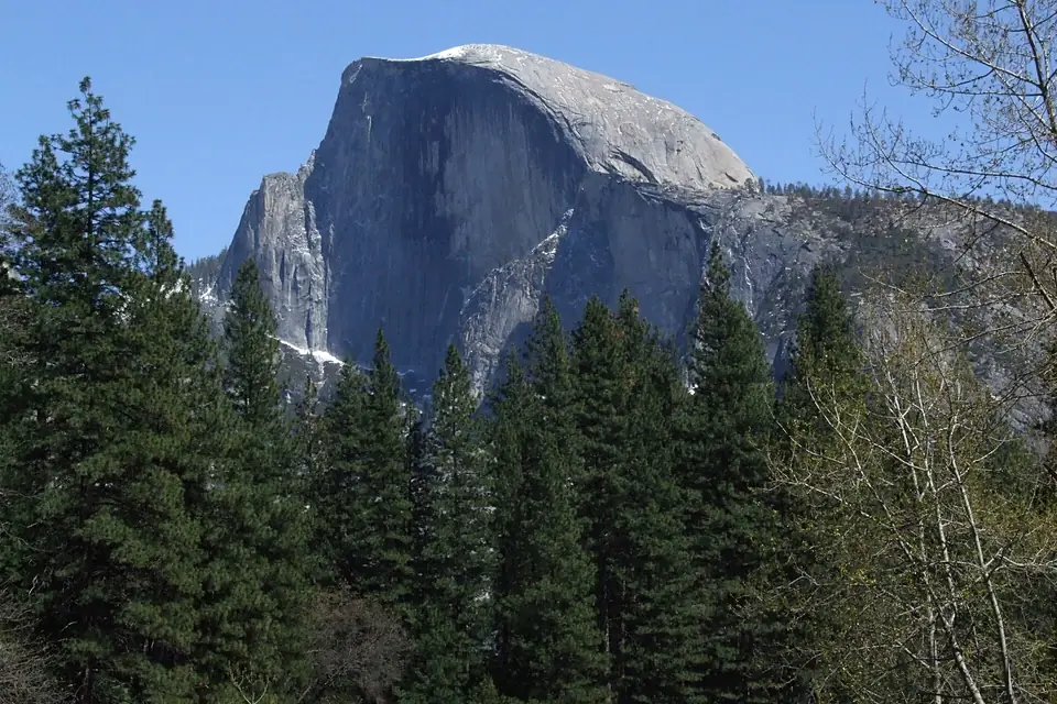 Half Dome Mountain - panoramio