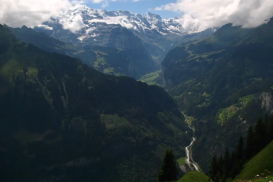 5661 - Schynige Platte - View of Jungfrau and Lauterbrunnental