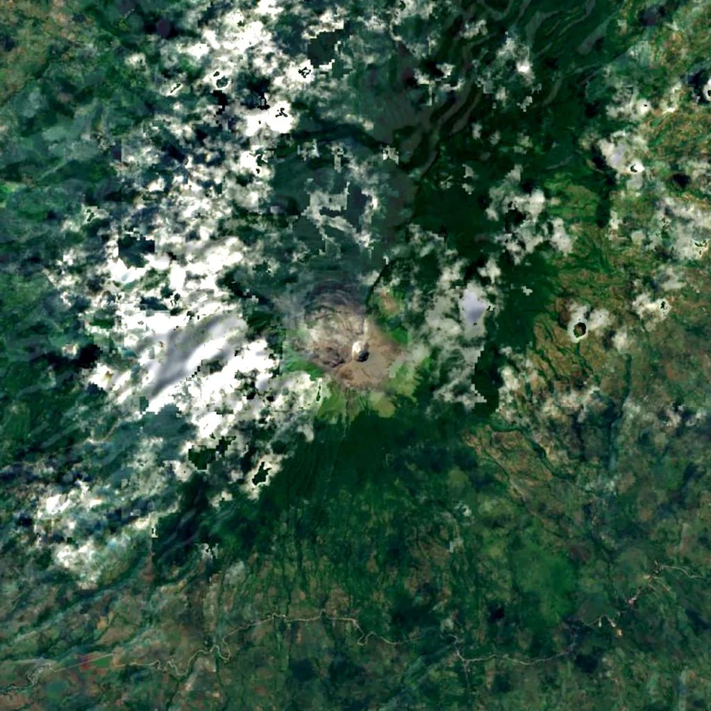 Kanlaon Volcano seen from above (Sentinel-2)
