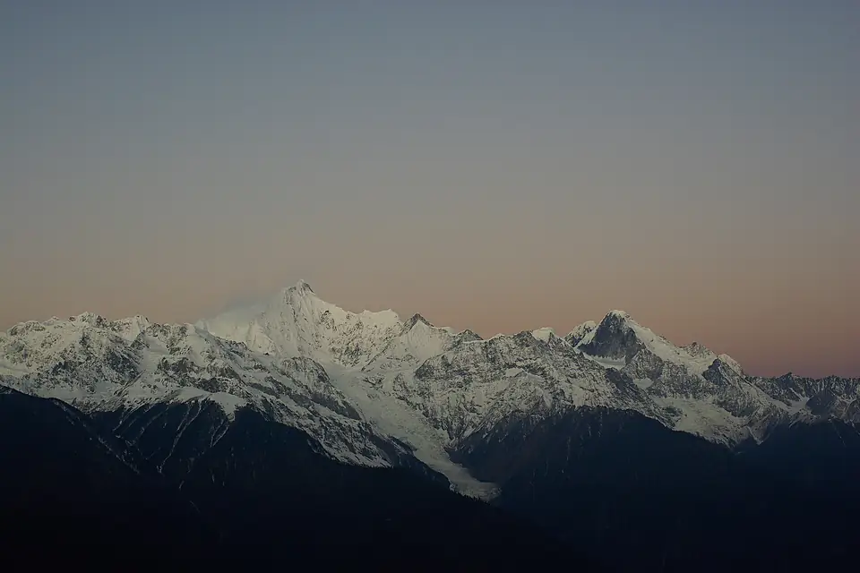 Kawagebo 卡瓦格博, Meili Snow Mountains 梅里雪山, Yunnan, 2009 (51993307404)