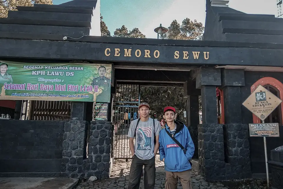 Cemoro Sewu Gunung Lawu