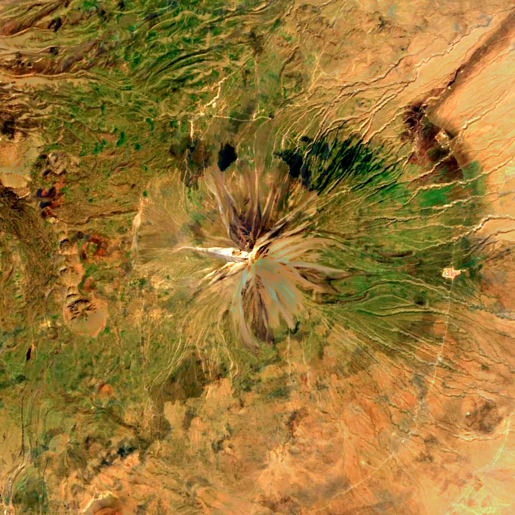 Little Ararat seen from above (Sentinel-2)