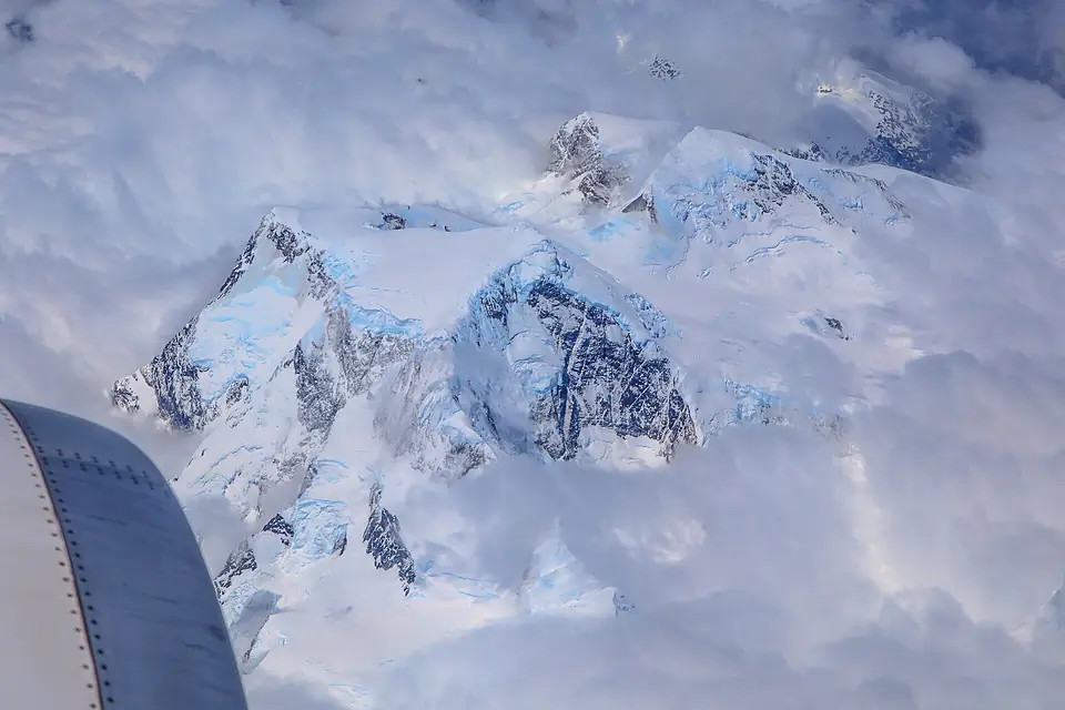 Flight over the southernPatagonian icecap from Puerto Monti to Punta Arenas - Monte San Valentin (4058m) - (25185427415)