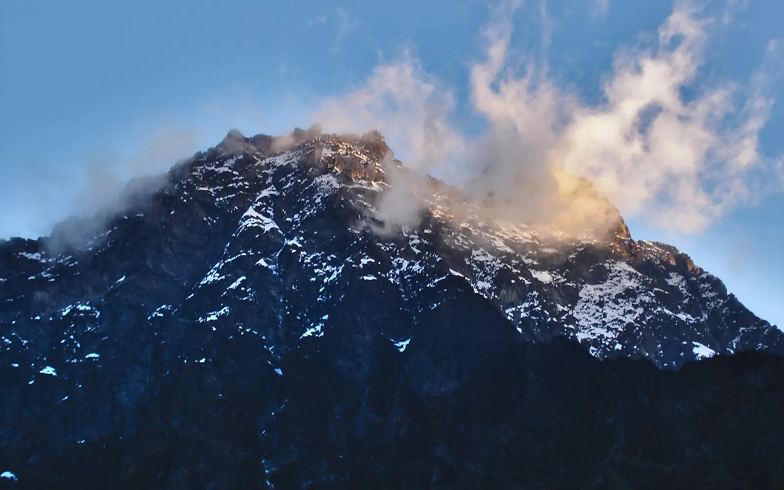 Mount Baker (Ruwenzori) from Bujuku Hut
