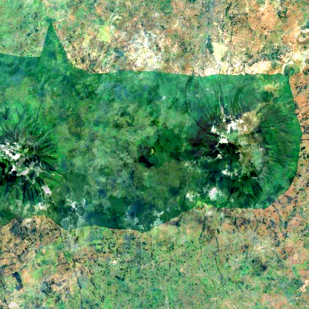 Mount Gahinga seen from above (Sentinel-2)