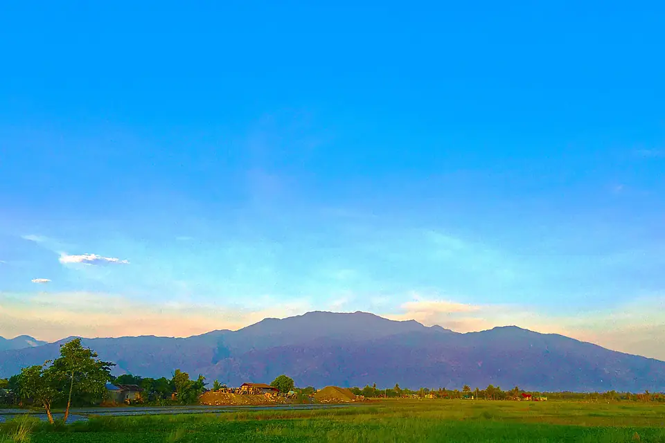 Morning View of Halcon