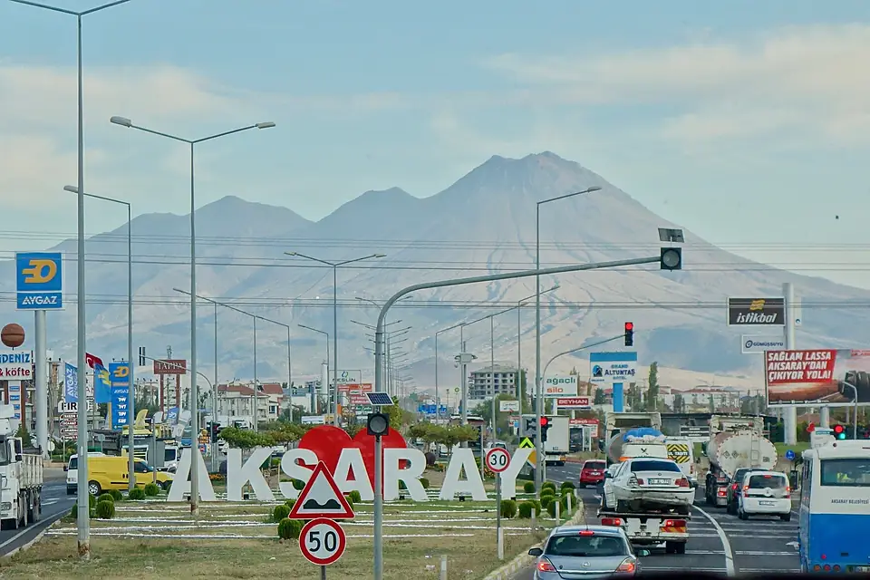 Aksaray and Hasan Dağı (52397560193)