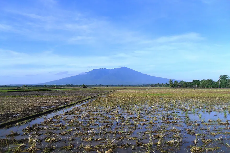 A view of Mt. Isarog 01