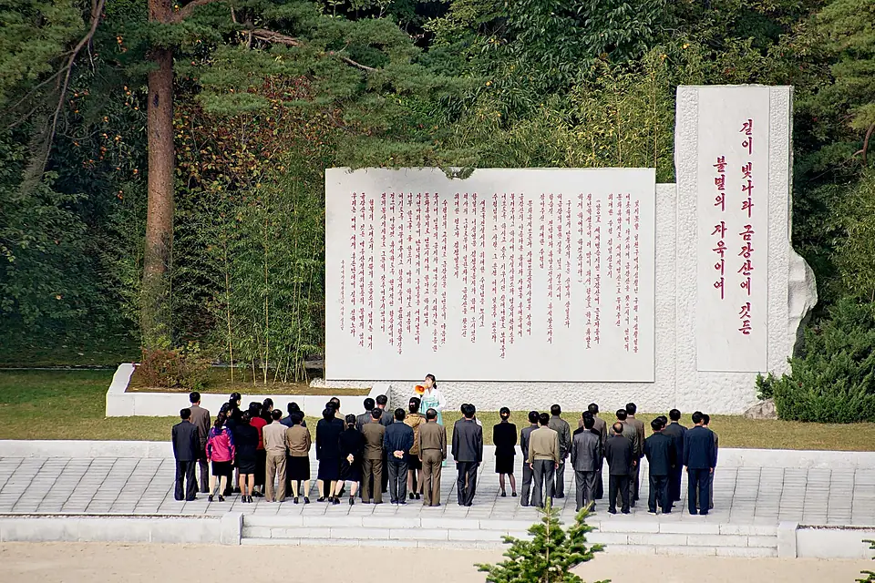 0331 - Nordkorea 2015 - Kumgang Gebirge (22341968203)