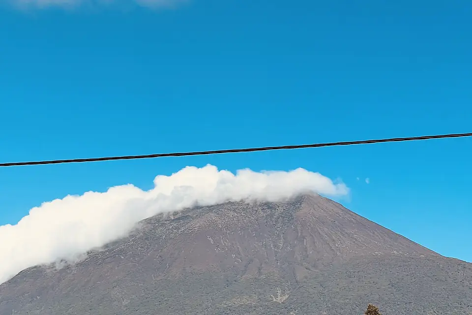 Iki ni ikurunga cy muhabura -Muhabura Volocano