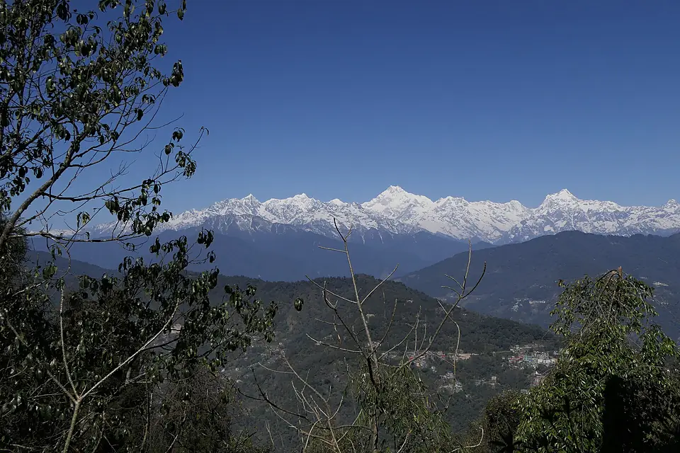... Kanchenjunga range viewed from Hanuman temple (51939719334)