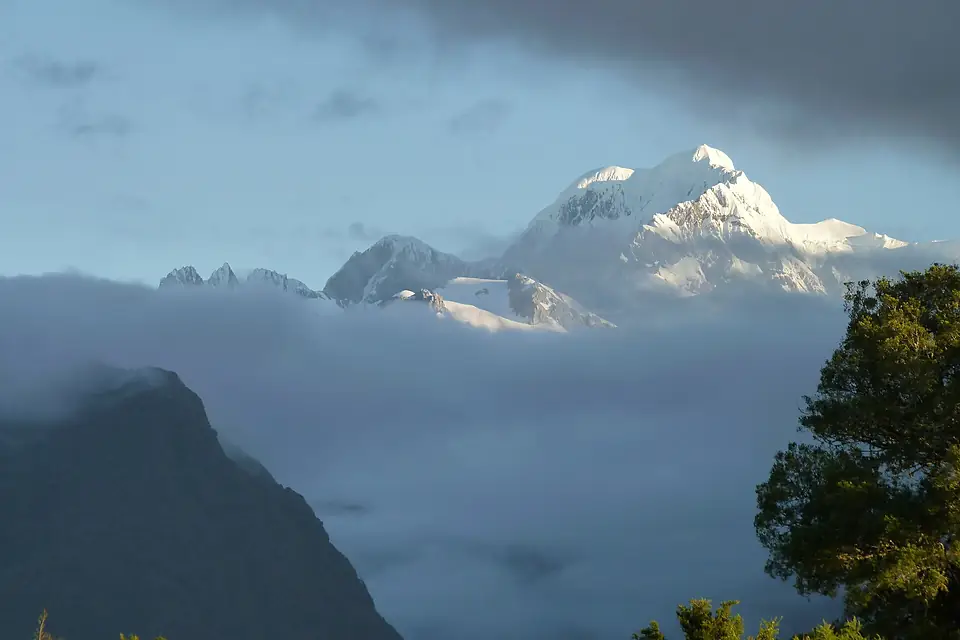 Lake Matheson, view to Mount Cook, New Zealand (2)