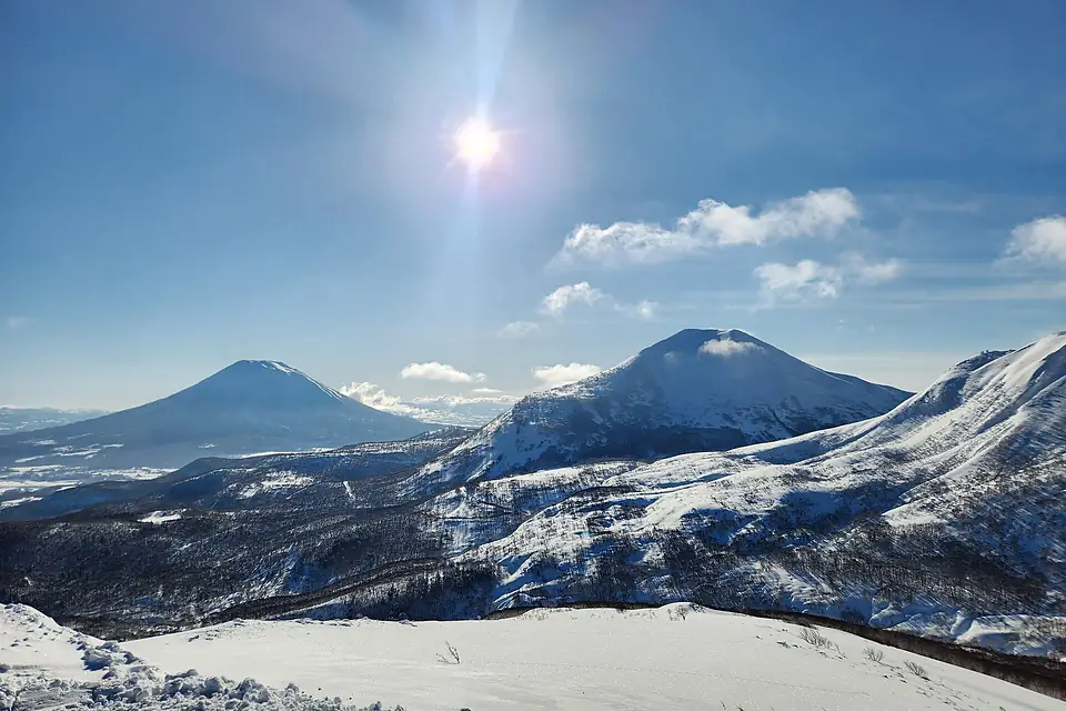 Mount Yōtei and Mount Niseko-Annupuri