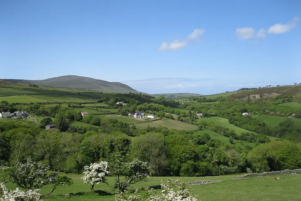 Isle of Man - View of North Barrule from Max Electric Railway Tram & Toastrack (7965507494)