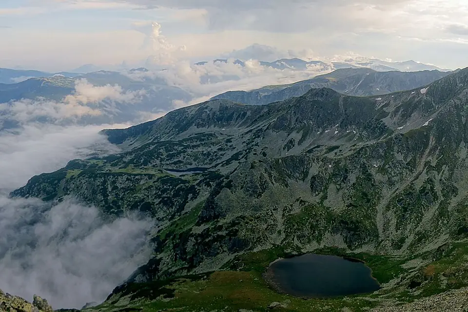 Peleaga after afternoon storm - panoramio