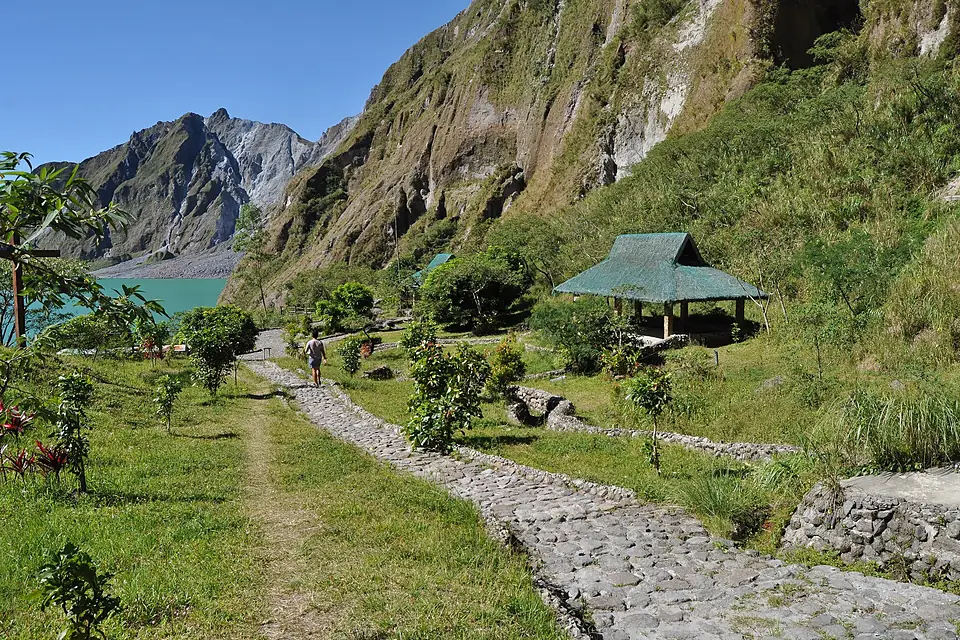 Mt Pinatubo trekking - panoramio (2)
