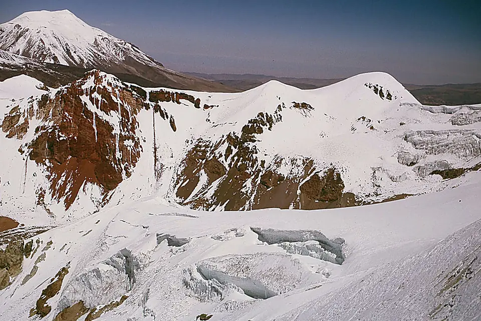 Volcan Sabancaya (meaning Tongue of Fire) (30031766090)