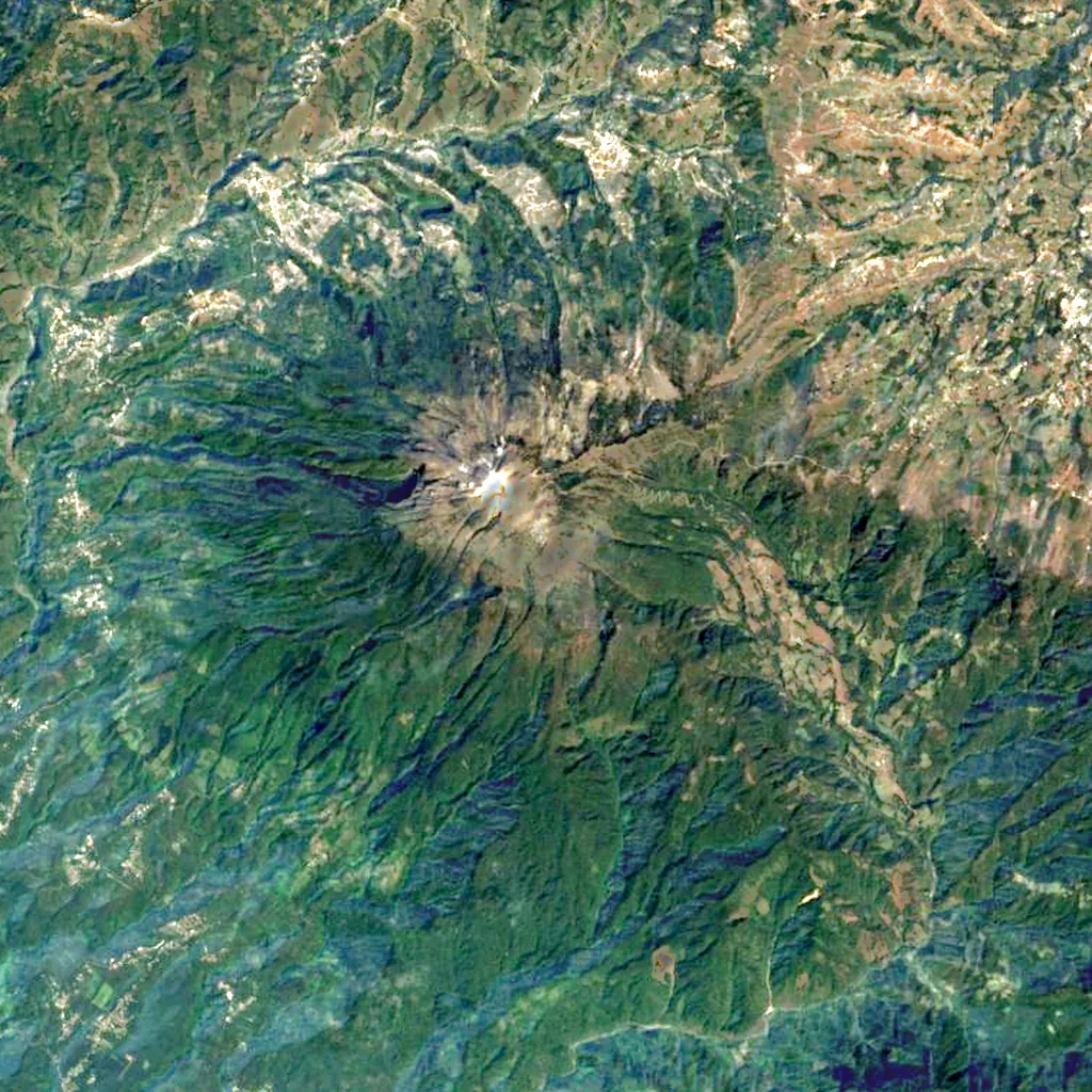 Volcán Tajumulco seen from above (Sentinel-2)