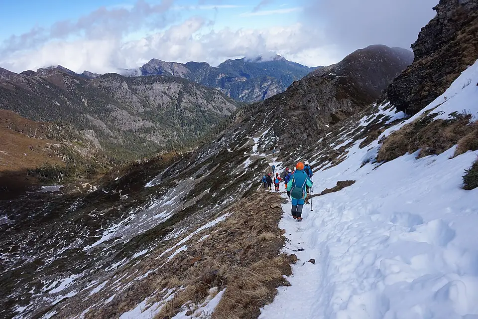 Xue Mt. hiking group